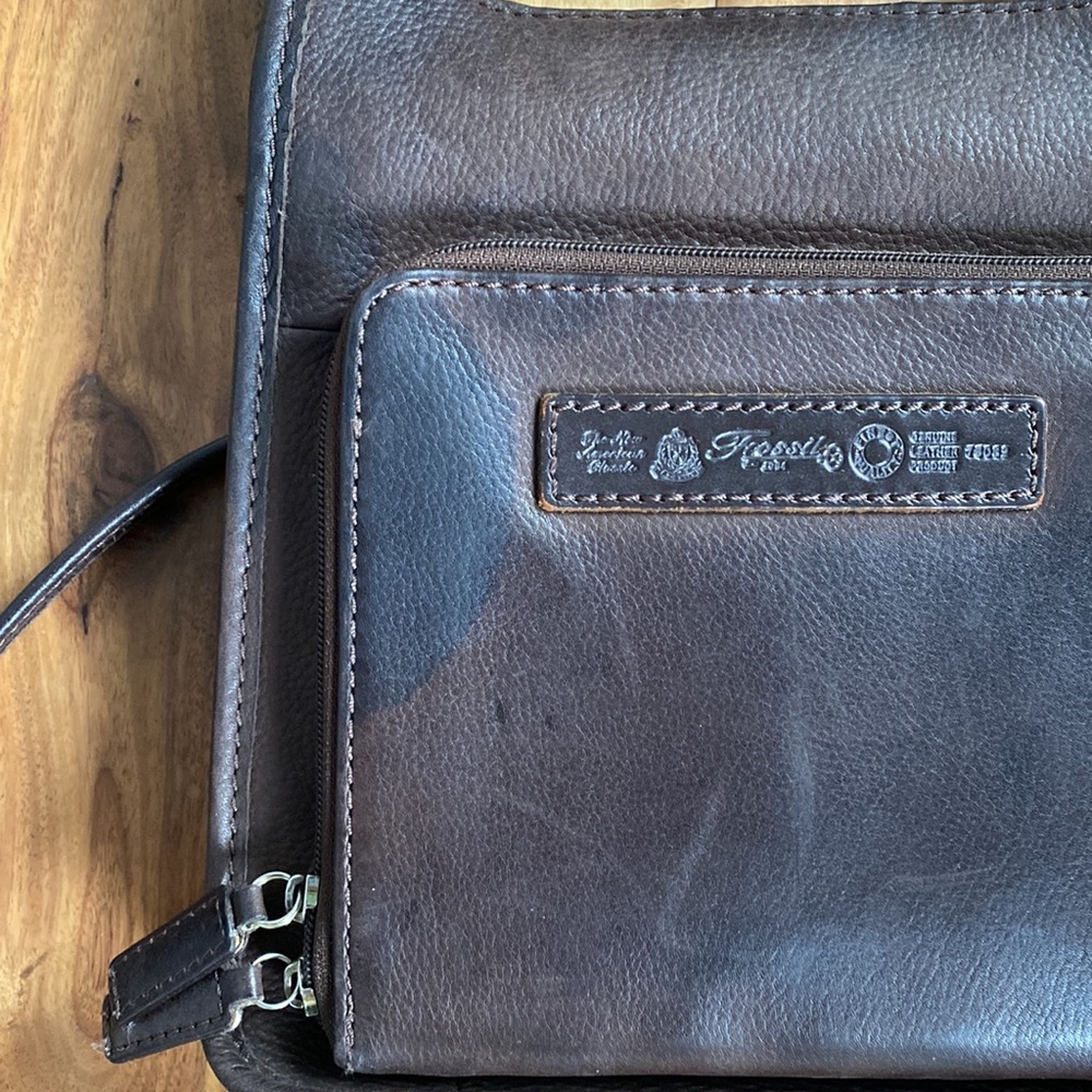 Fossil leather purse - Picture 2 of 6